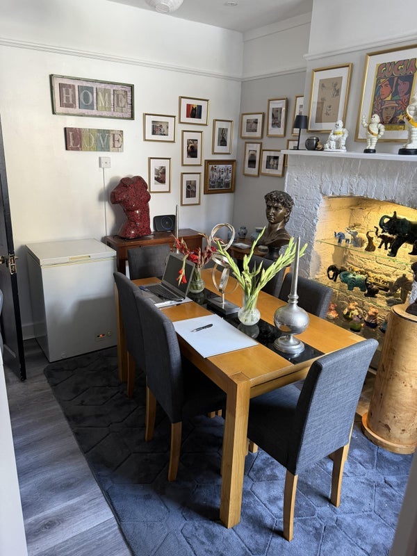 Room Avondale Park Road in Greater London