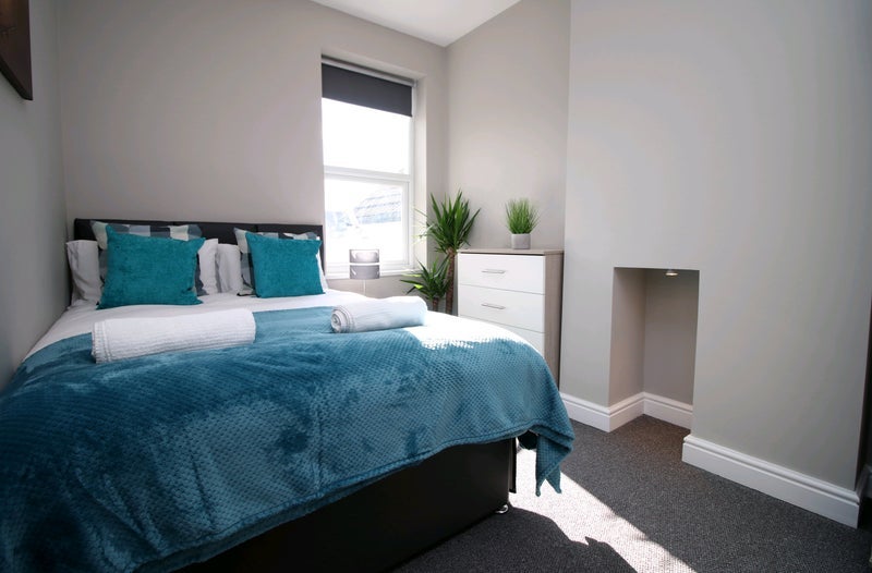 Room Dogfield Street in Cardiff