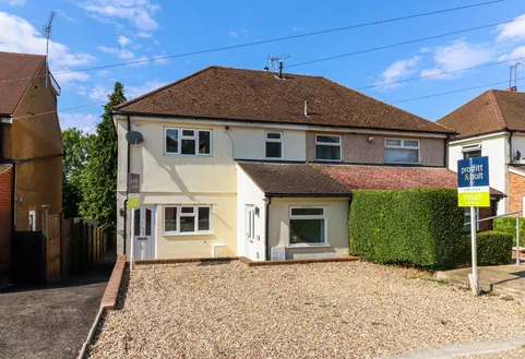 Flat Mountfield Road in Dacorum
