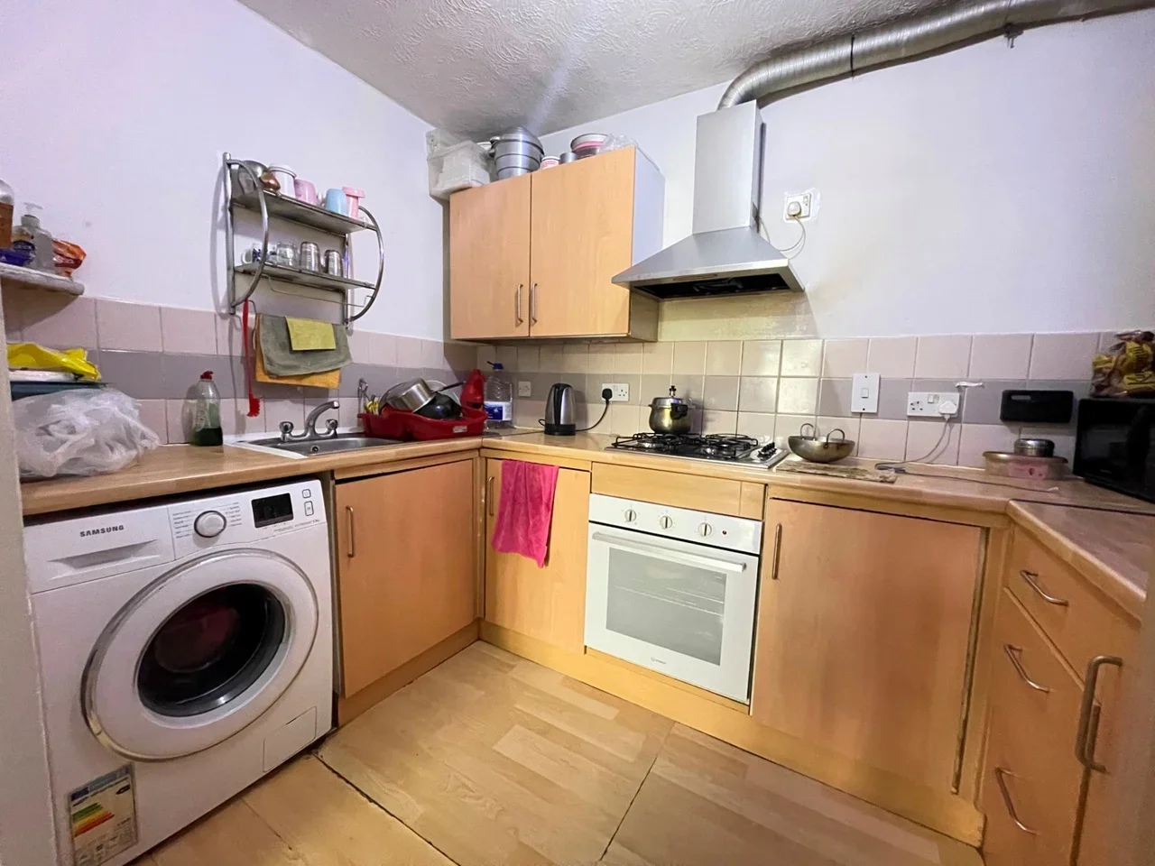 Flat Turner Close in Greater London