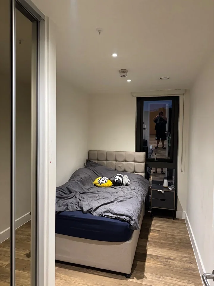 Room Mallow Walk in Greater London