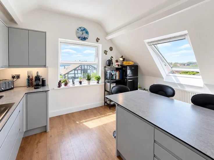 Flat Aldwick Avenue in Arun