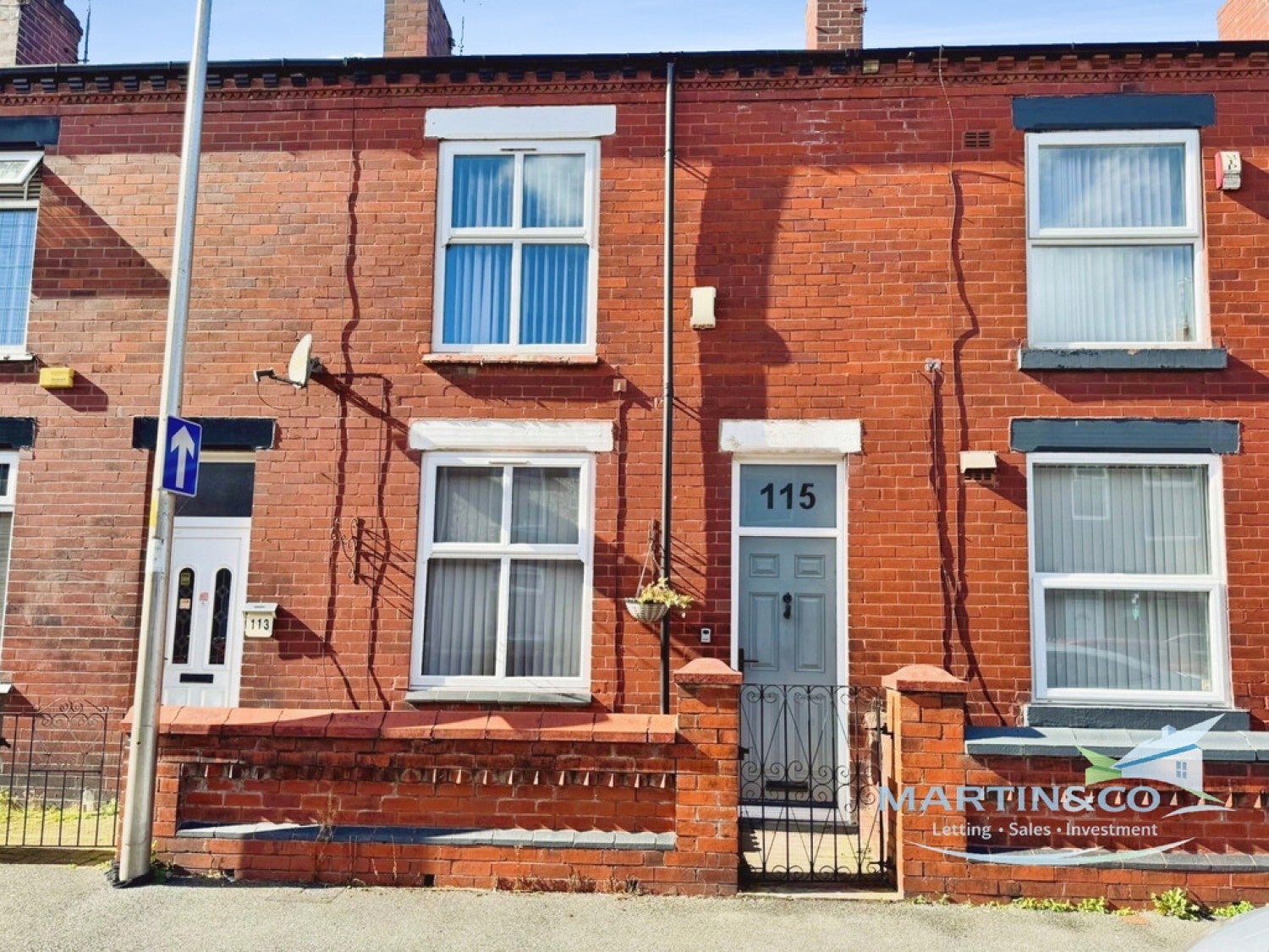 House Hilton Square in Leigh