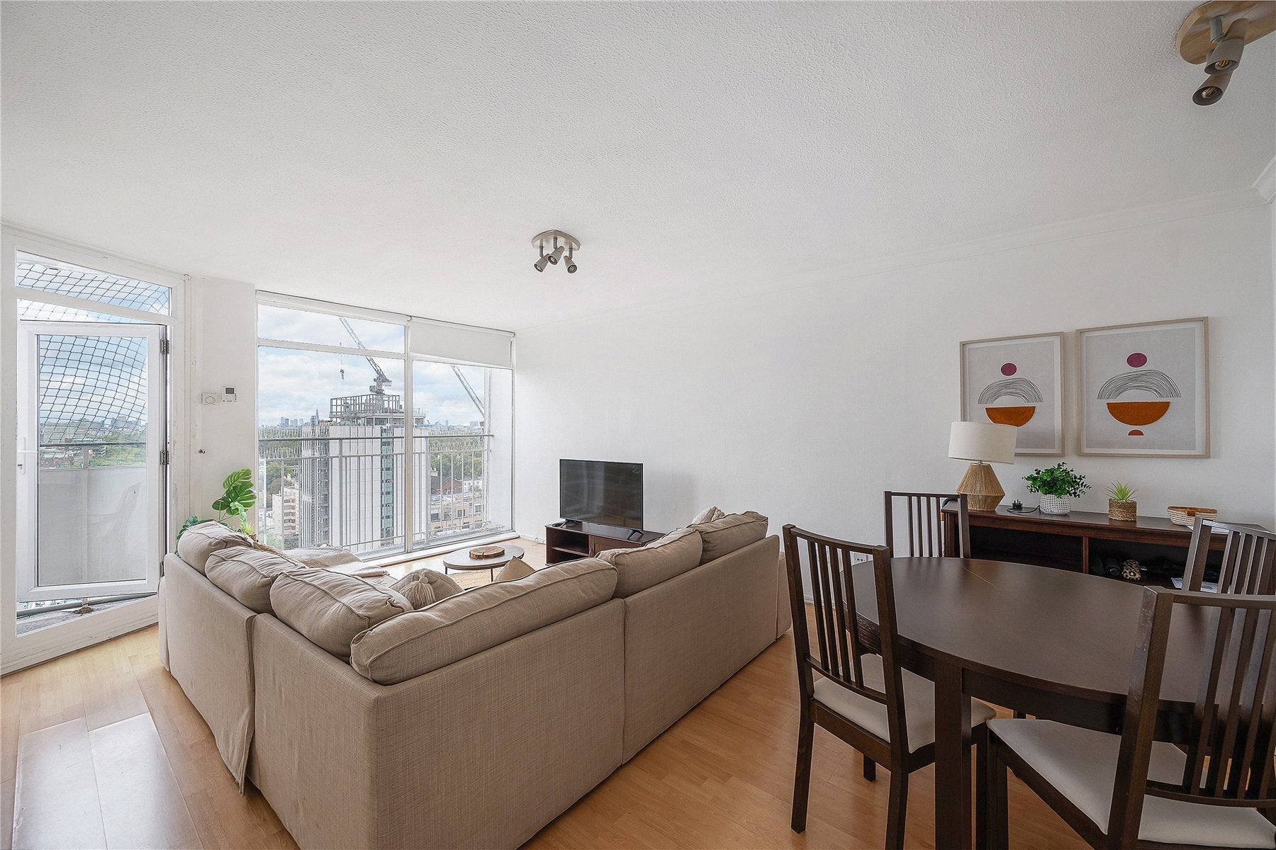 Flat Notting Hill Gate in Greater London