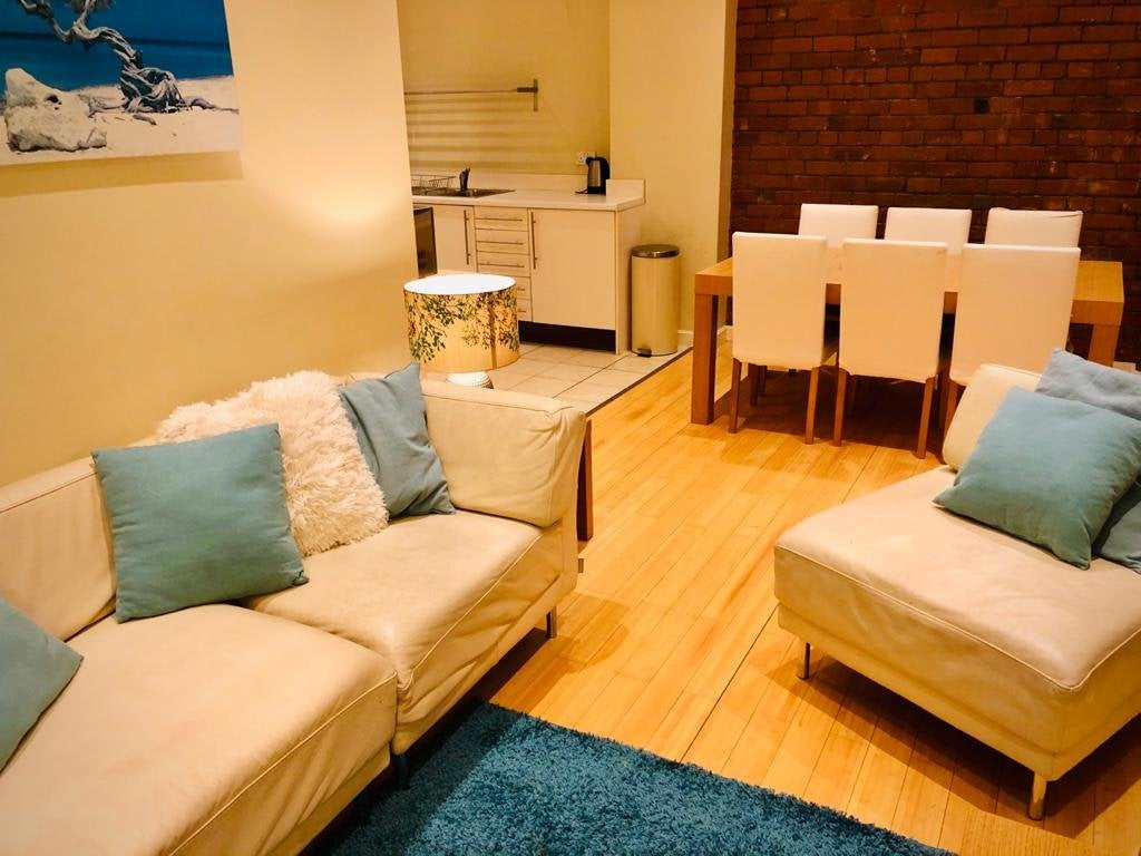 Flat Bridgewater Place in Manchester