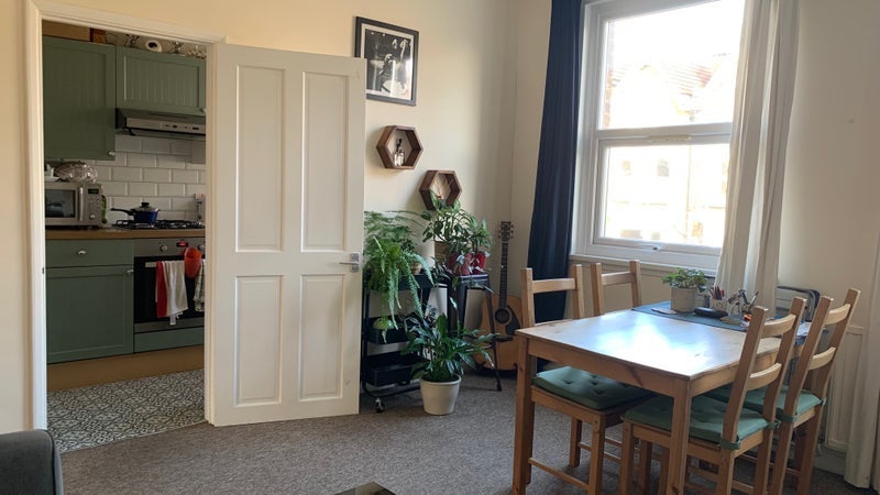 Room Victoria Road in Greater London
