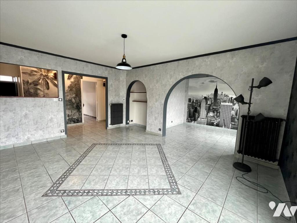 Flat Rue Guernier in Reims