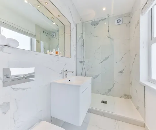 Room Gogmore Lane in Borough of Runnymede