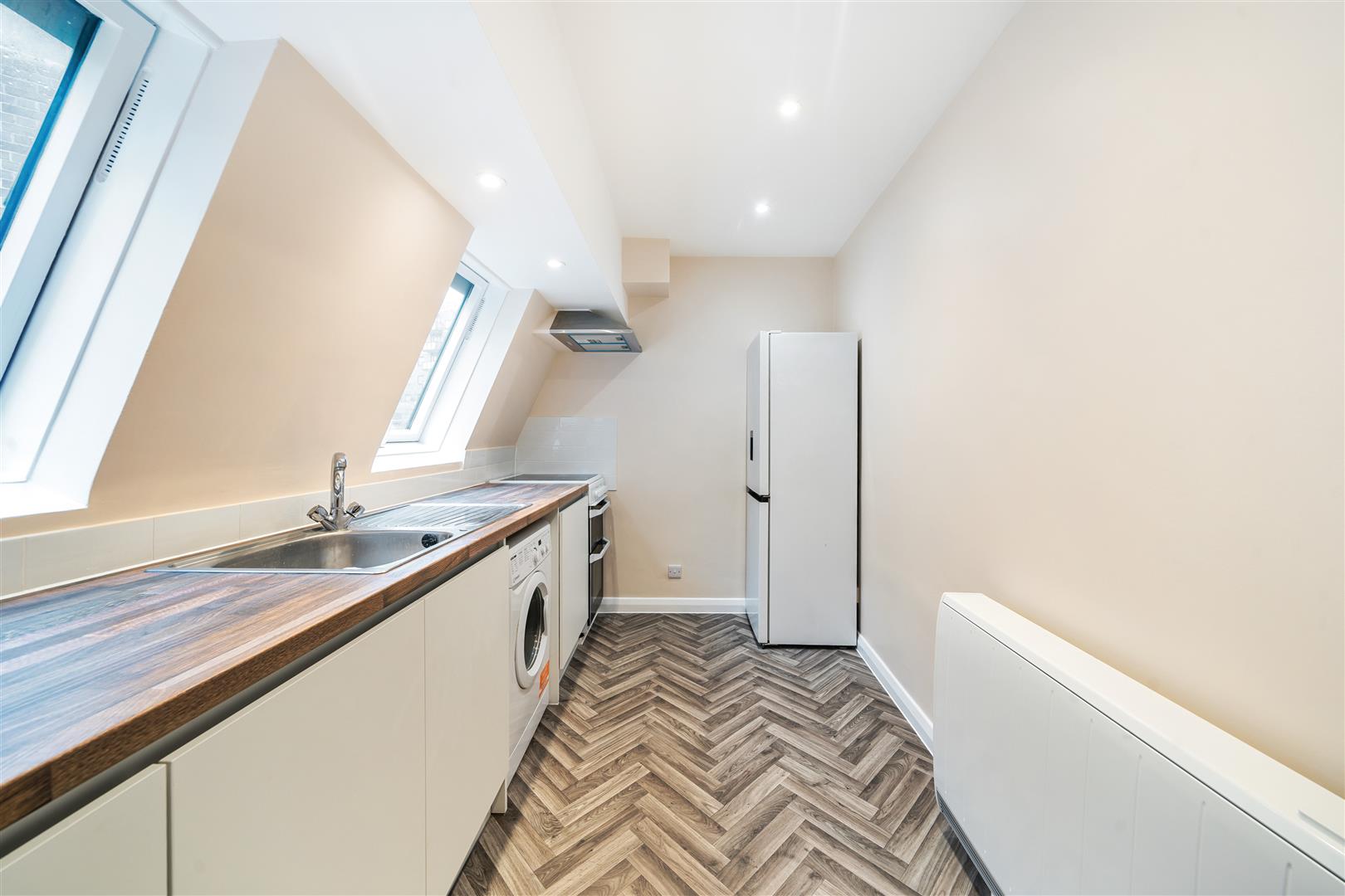 Flat Charter Quay in Greater London