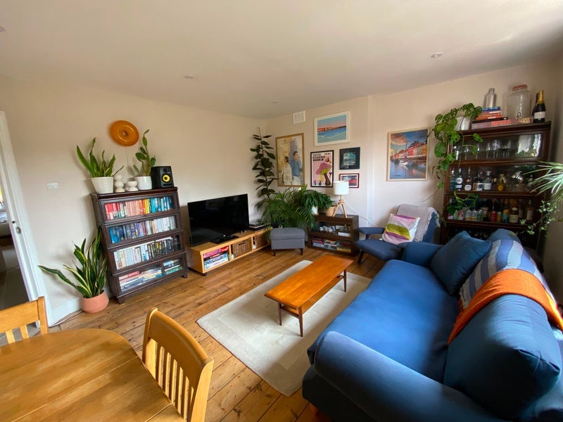 Room Palace Road in Greater London