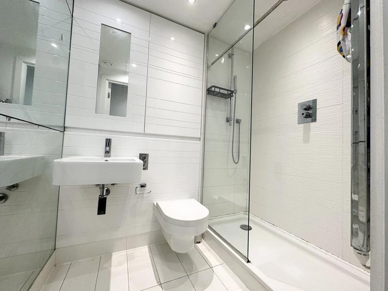 Room Blackfriars Road in Salford