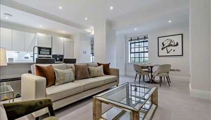 Flat Rainville Road in Greater London