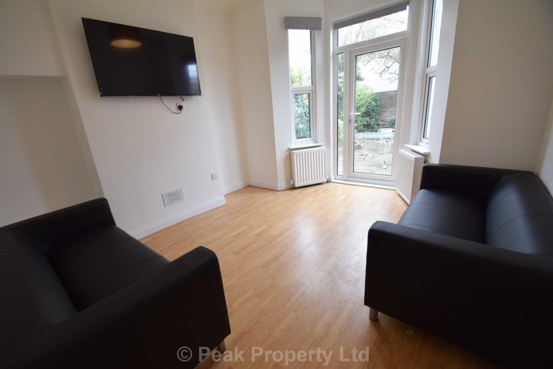 Room Windermere Road in Southend-on-Sea