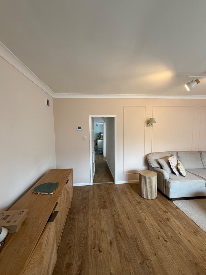Room Wellington Road in Greater London