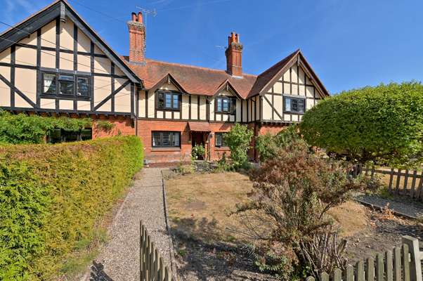 Flat Warbrook Lane in Hart