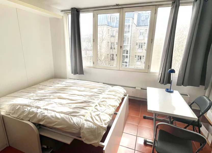 Chambre Rue de l'Ermitage à Paris