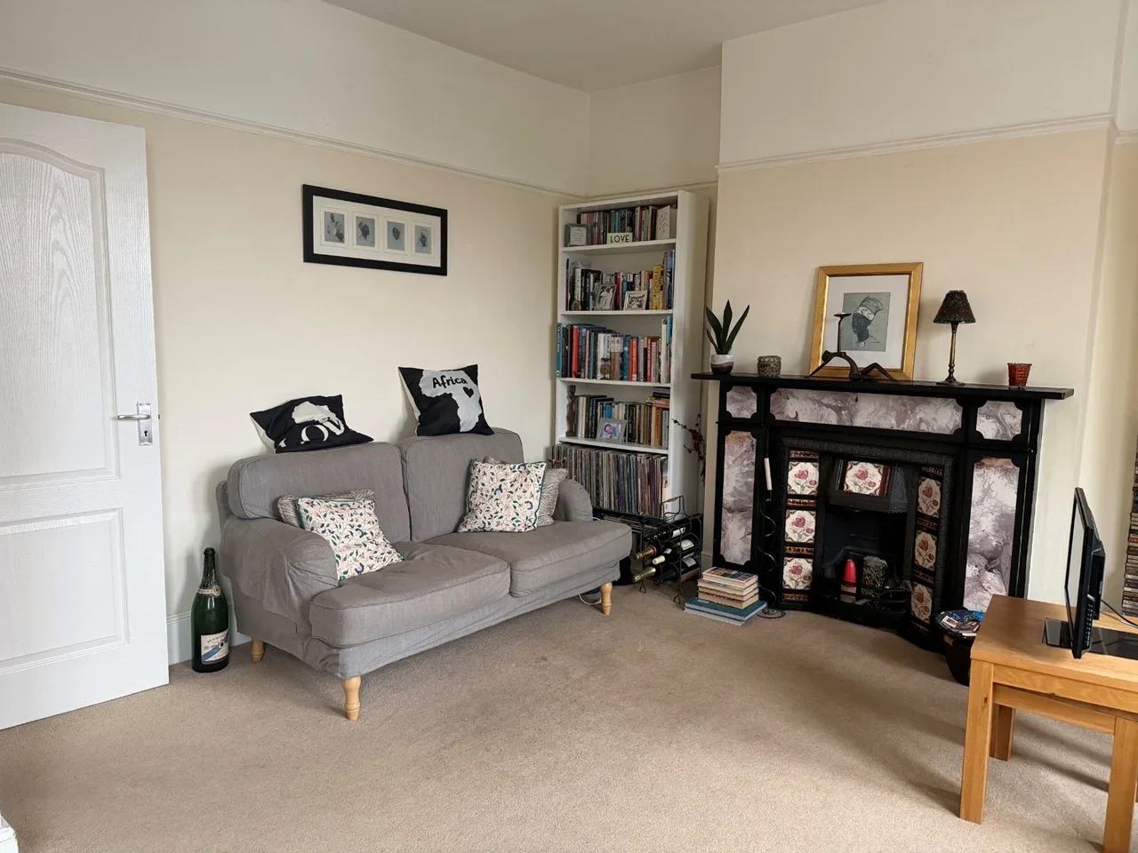 Room Harley Road in Greater London