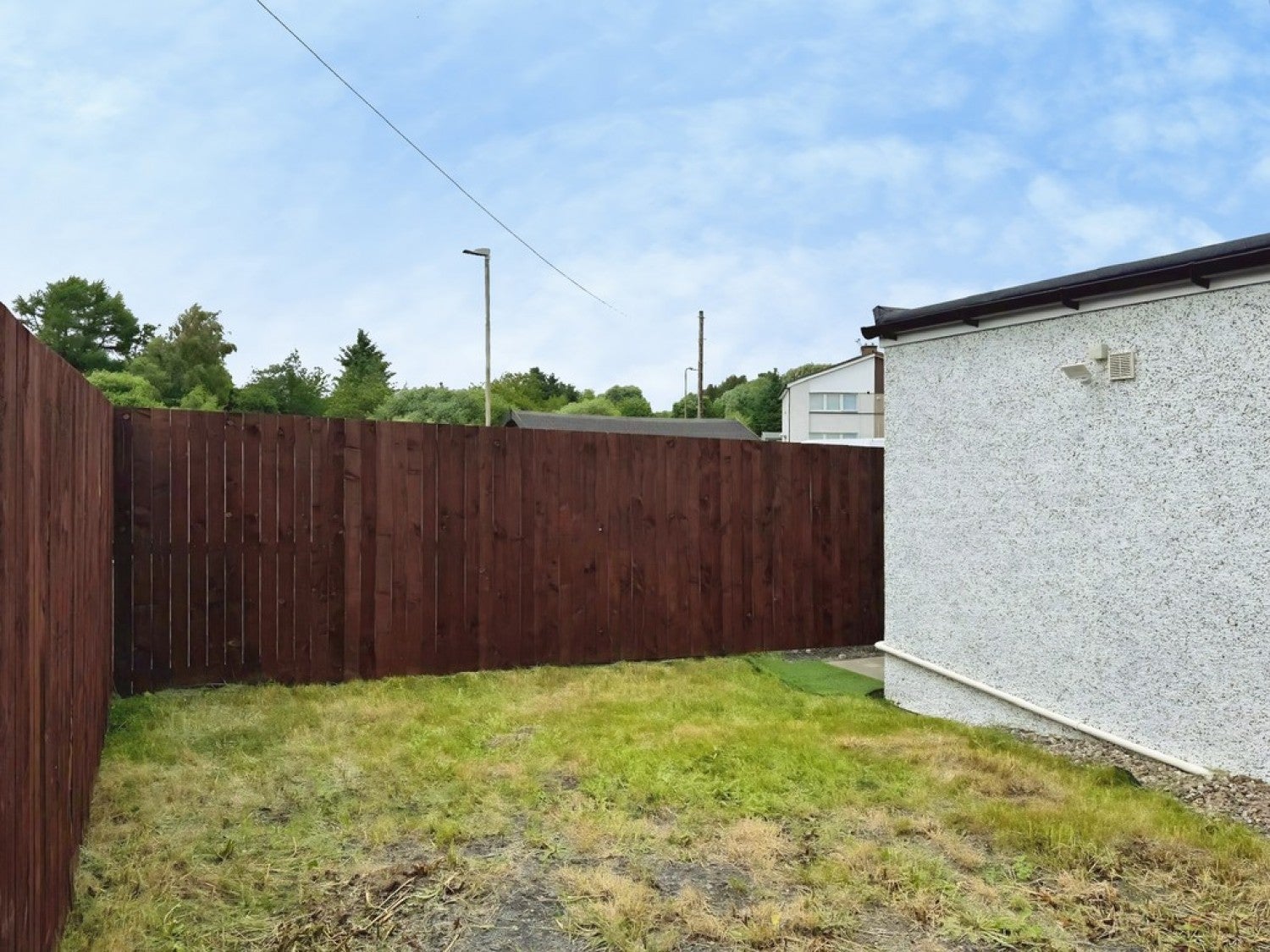 House Lanrigg Avenue in Fauldhouse
