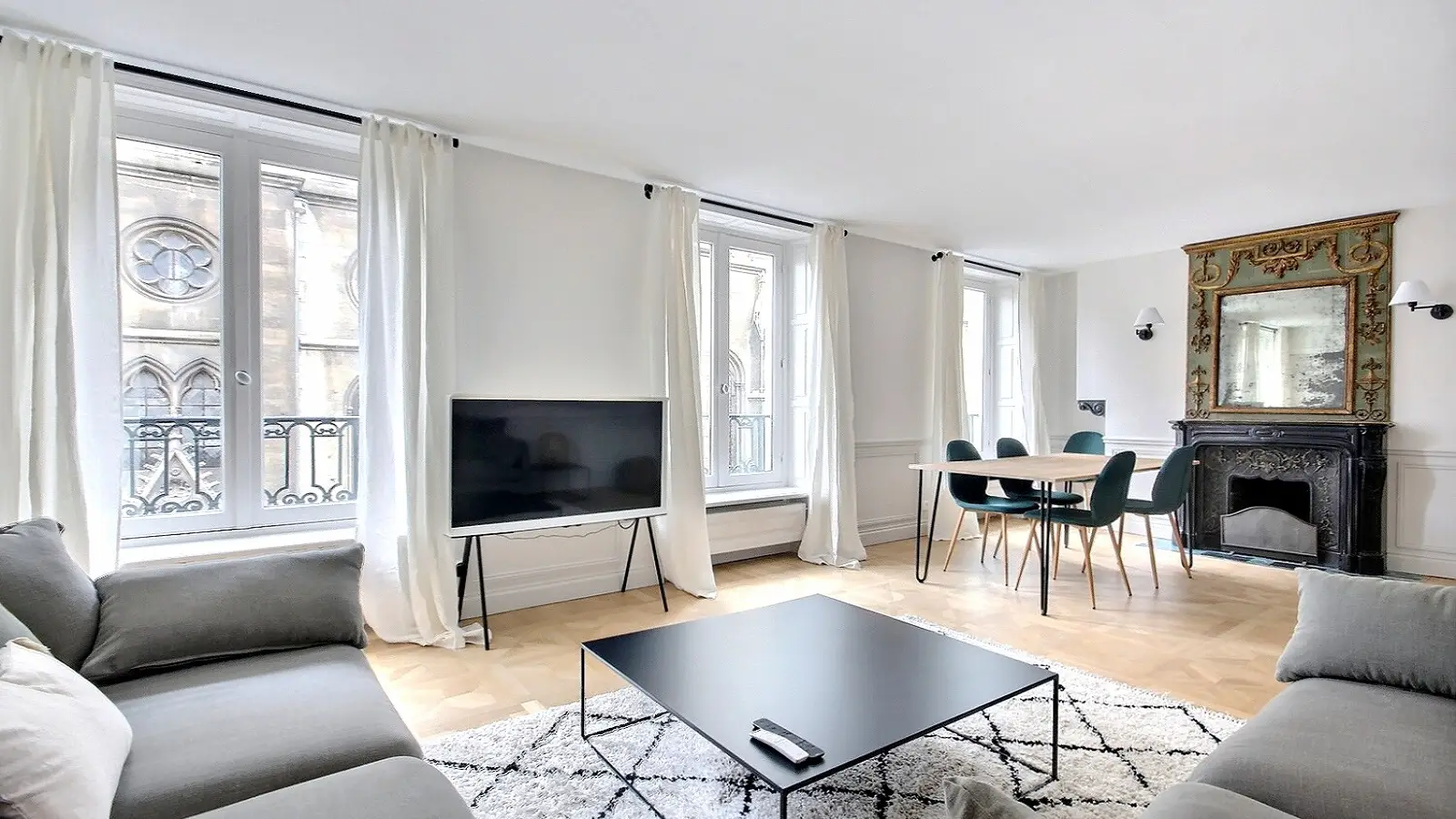 Appartement Rue Casimir Périer à Paris