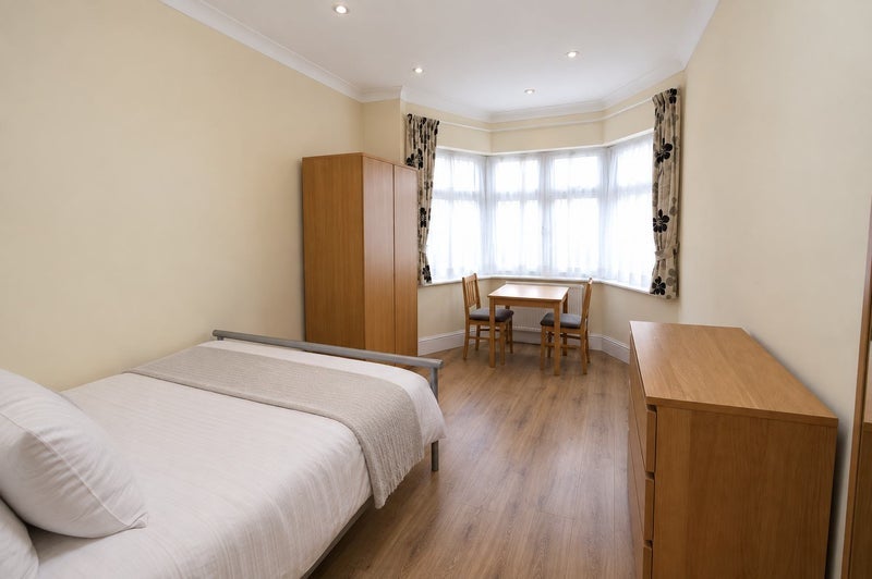 Room Orford Road in Greater London