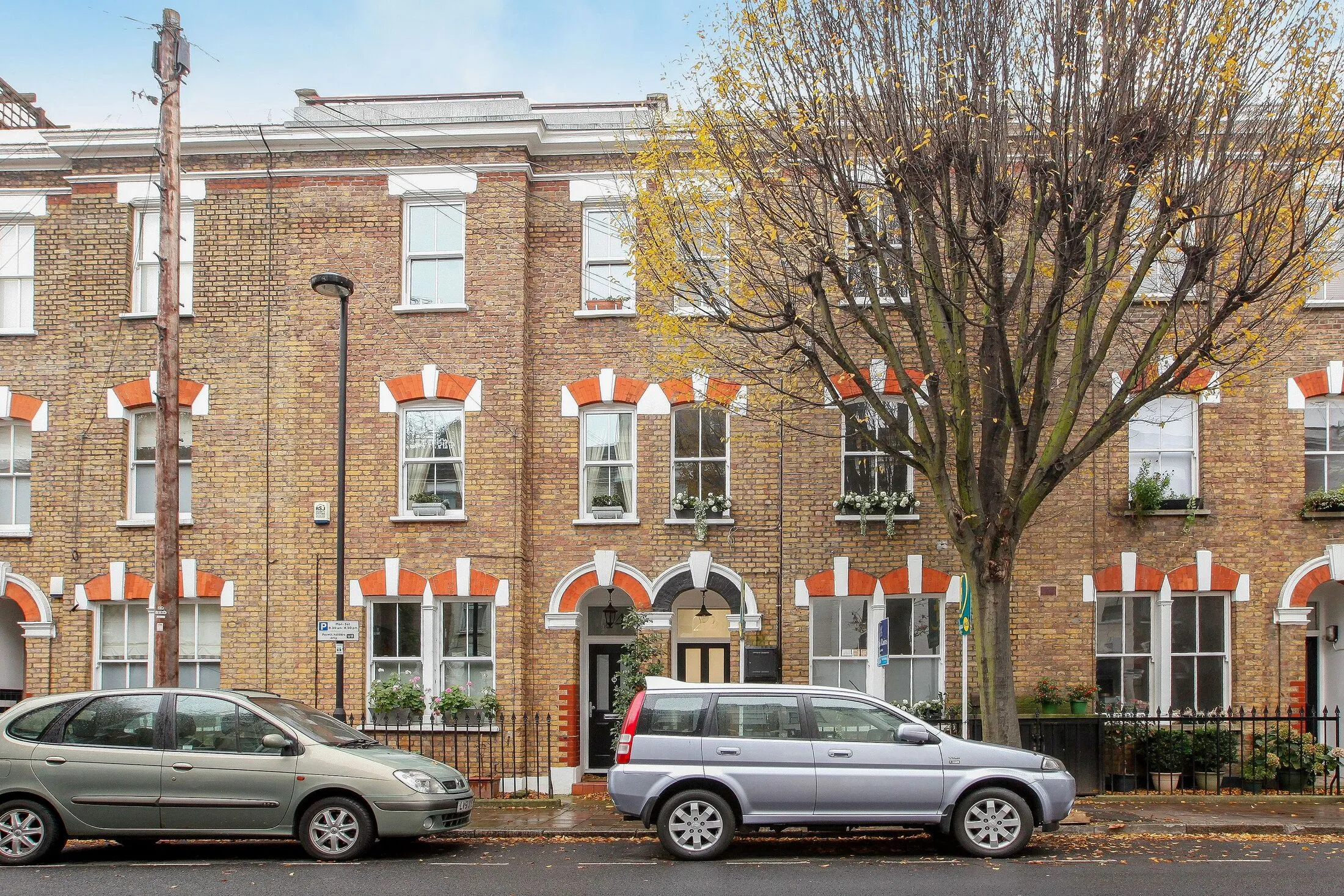 Flat Pearman Street in Greater London