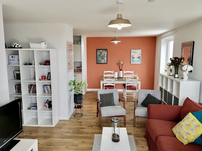 Room Cannon Road in Greater London
