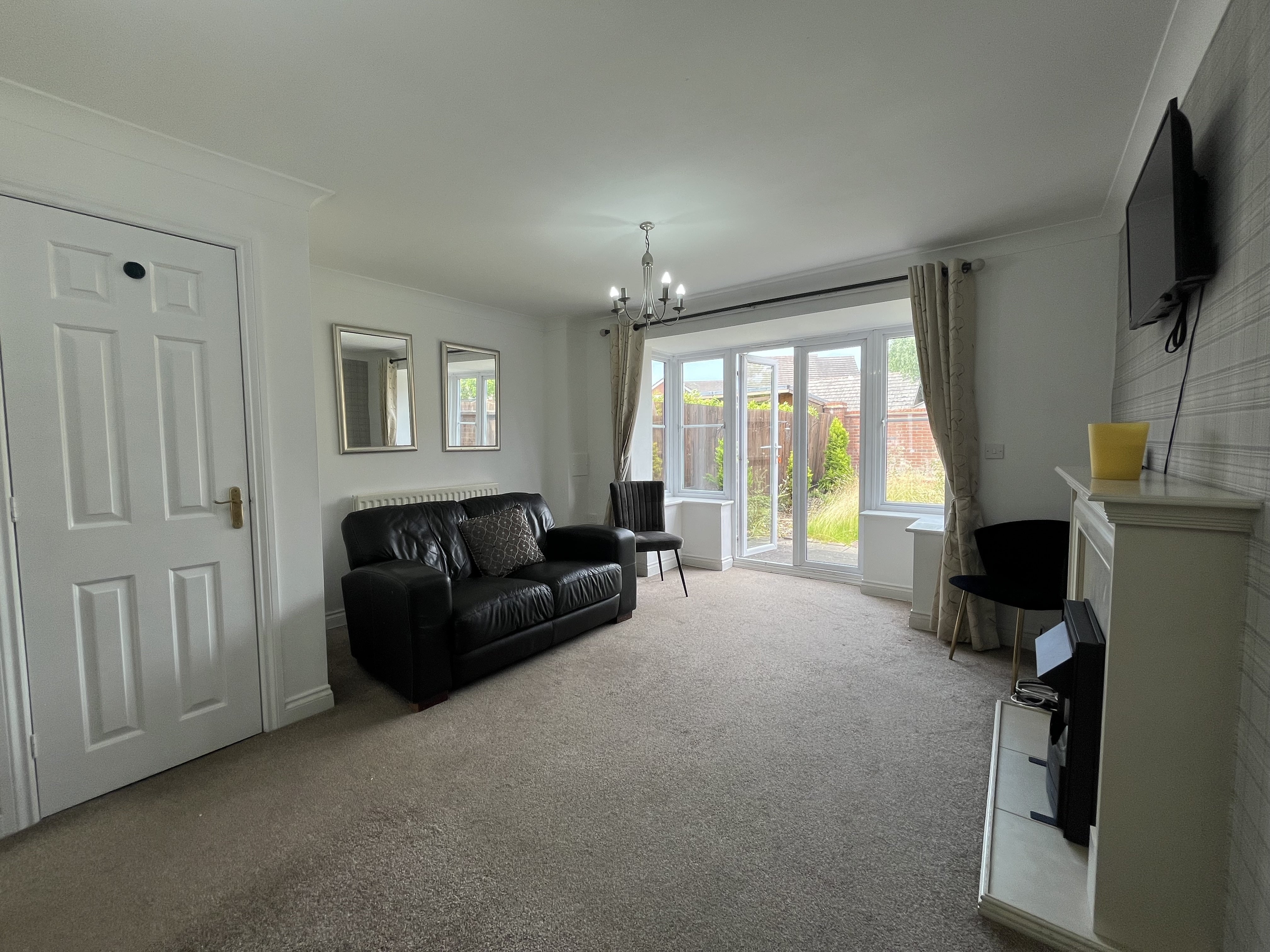 House Primrose Close in Corby