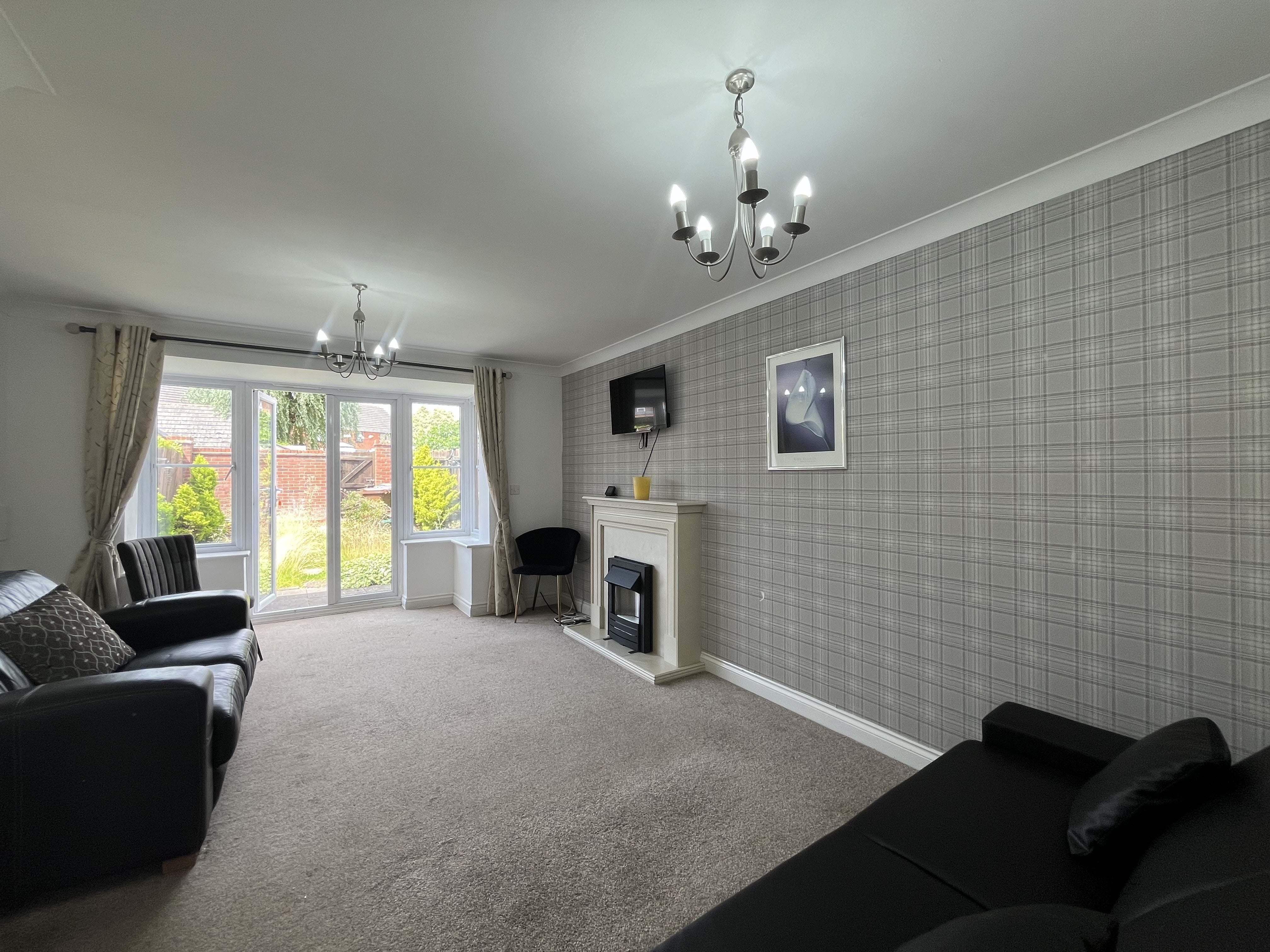 House Primrose Close in Corby
