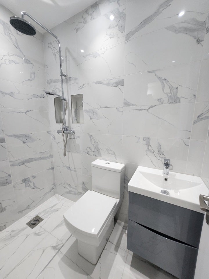 Room Hatley Avenue in Greater London