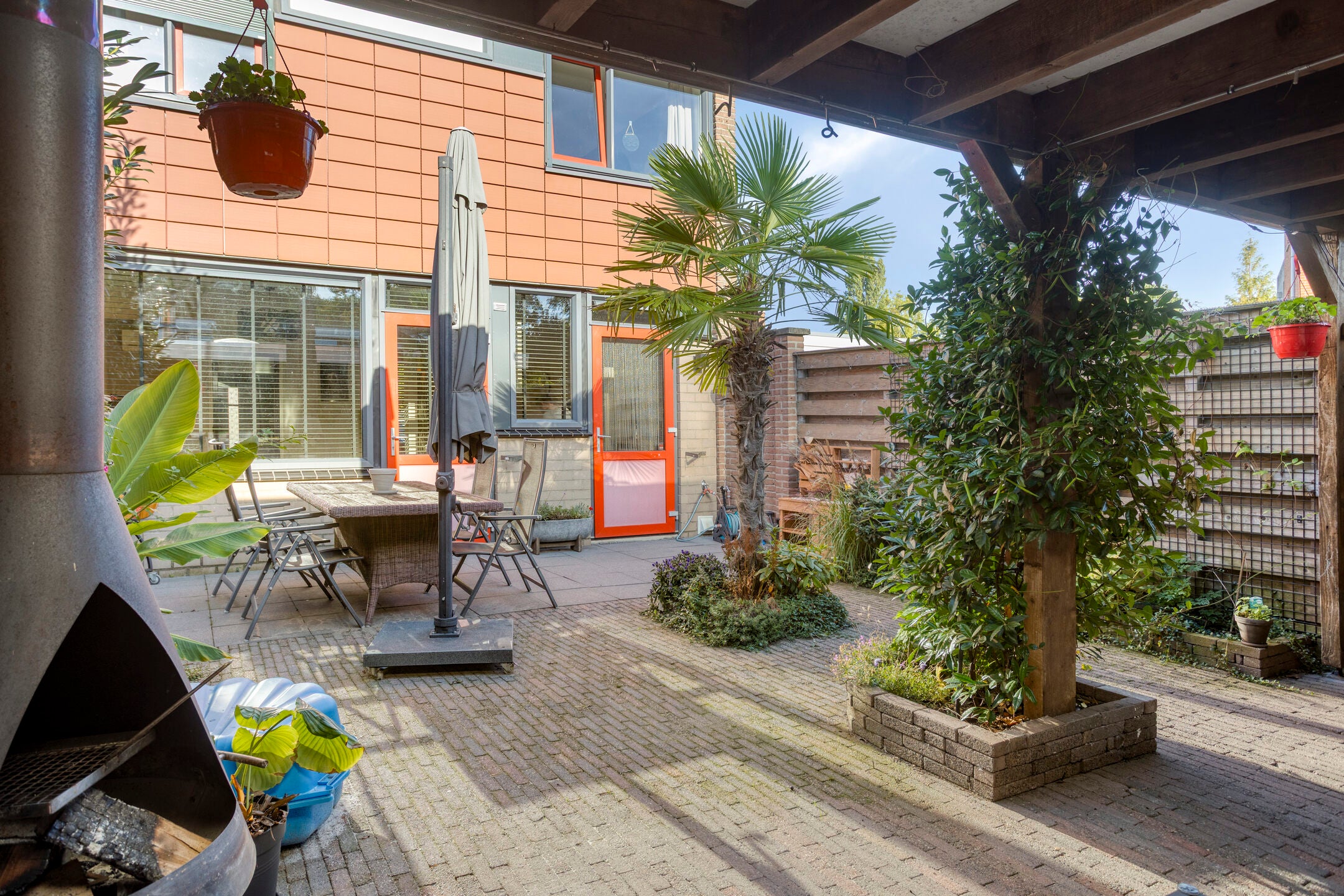 Hoekwoning te koop: Leeuwebekstraat 1, Barneveld