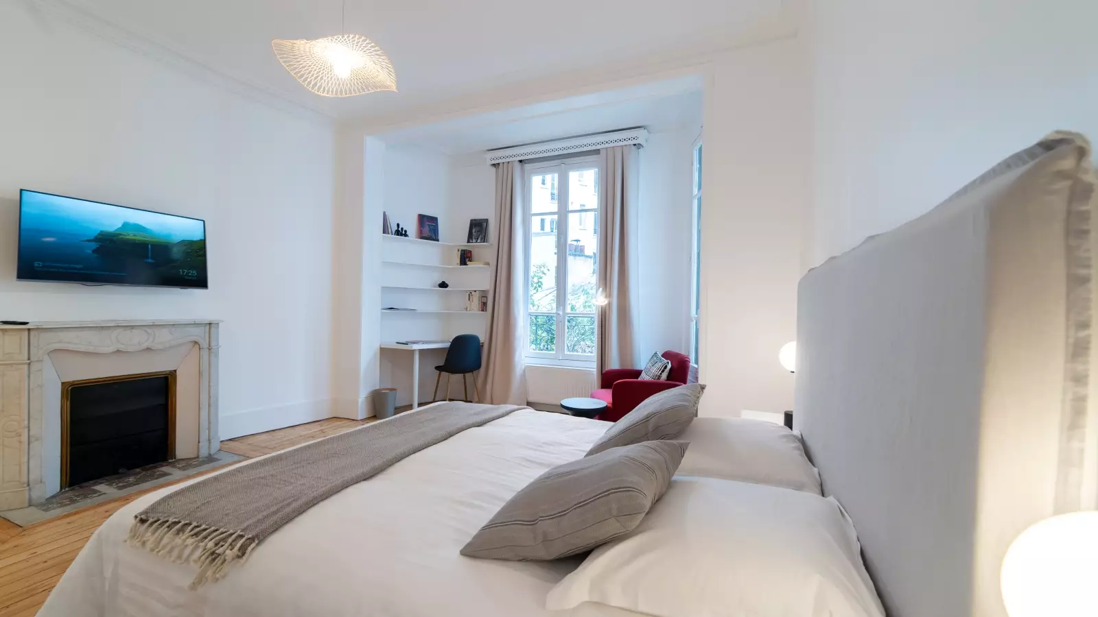 Flat Rue Viala in Paris