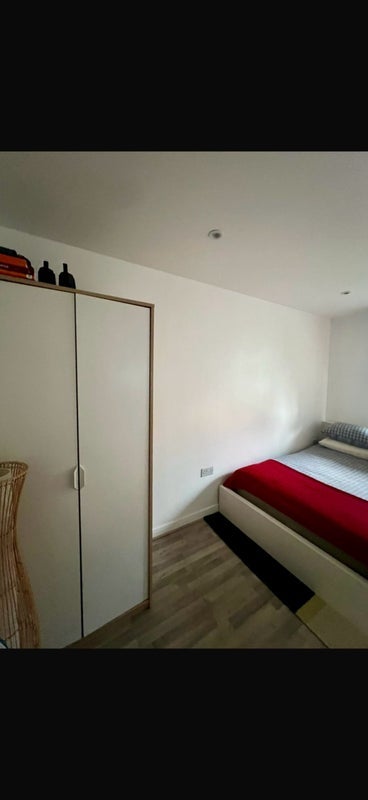 Room Seven Sea Gardens in Greater London