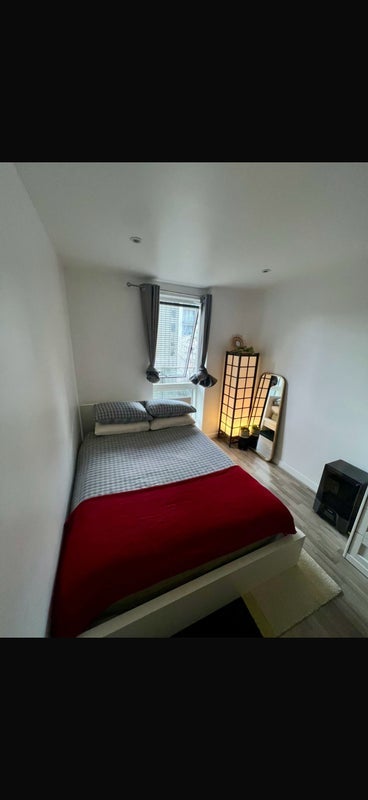 Room Seven Sea Gardens in Greater London