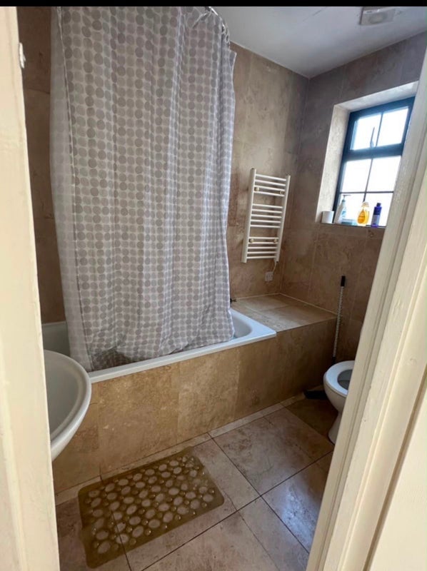 Room Shernhall Street in Greater London