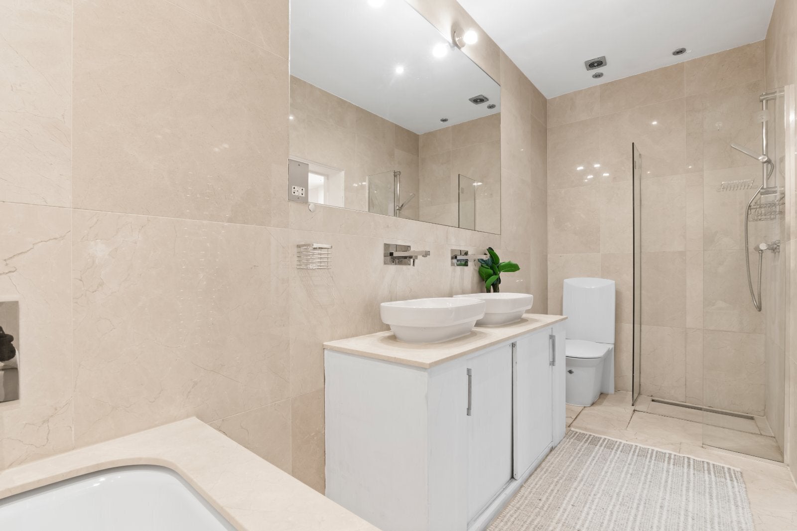 Flat Draycott Place in Greater London