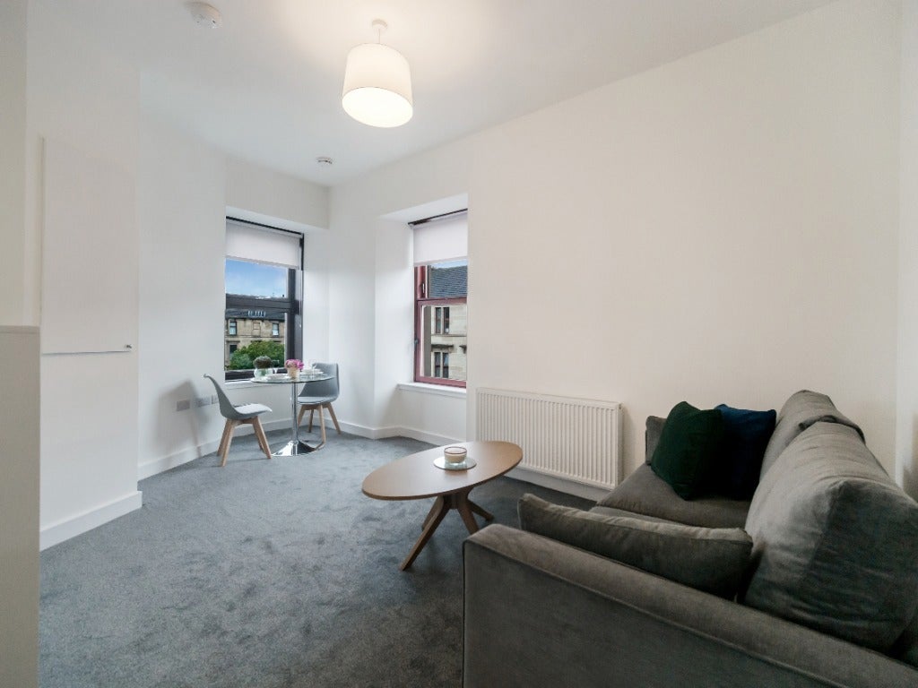 Flat Dumbarton Road in Glasgow