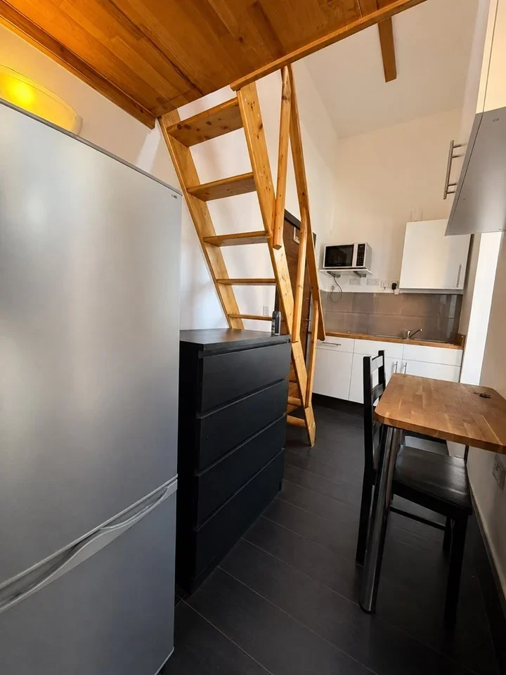 Flat Edgware Road in Greater London