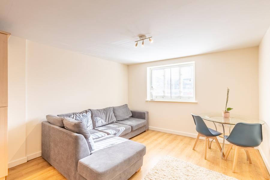 Flat Mabgate in Leeds