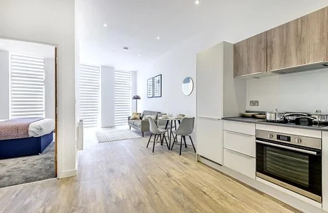 Flat North Star in Swindon