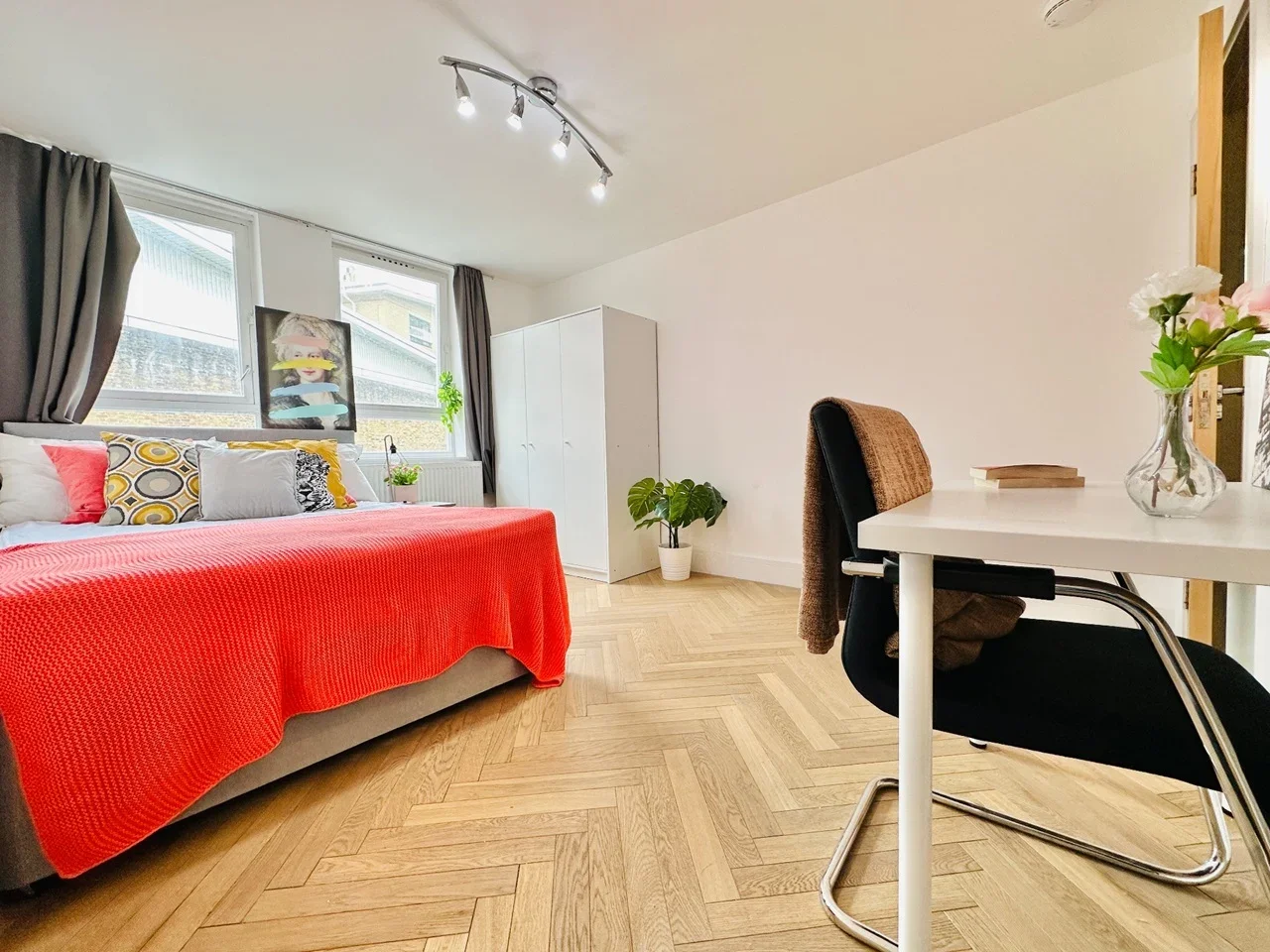 Room St Anthony's Close in Greater London