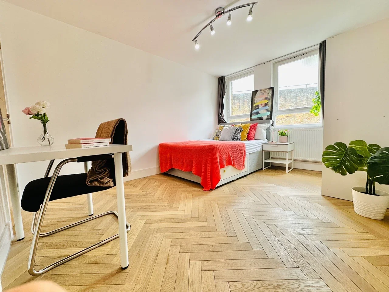 Room St Anthony's Close in Greater London
