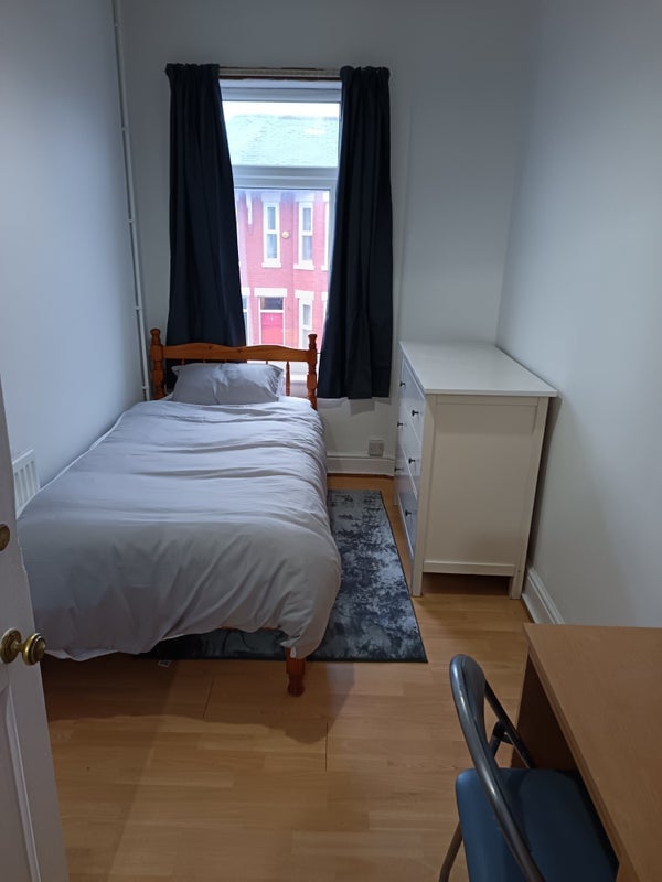 Flat Heald Place in Manchester