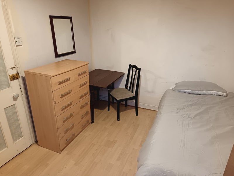 Flat Heald Place in Manchester