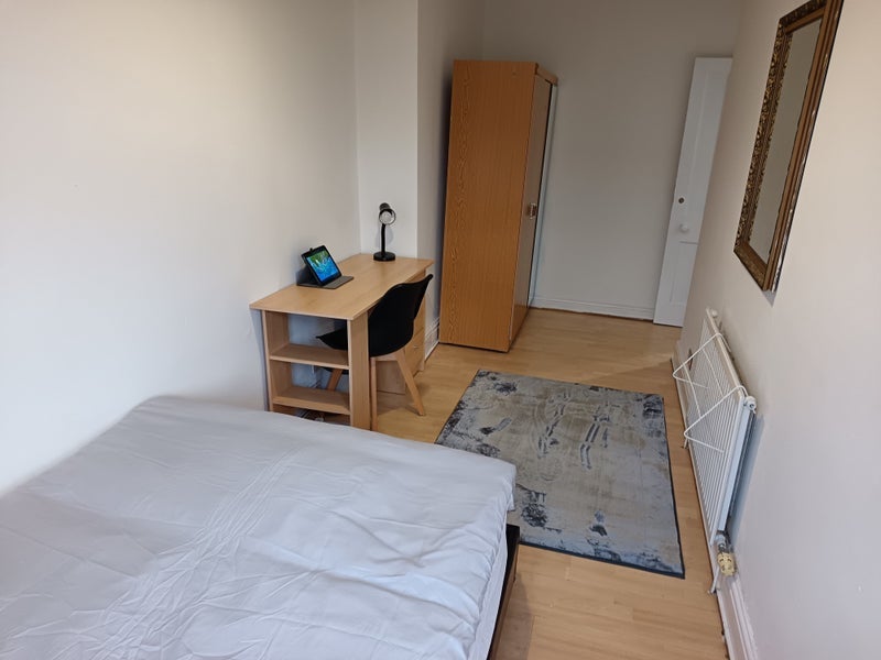 Flat Heald Place in Manchester