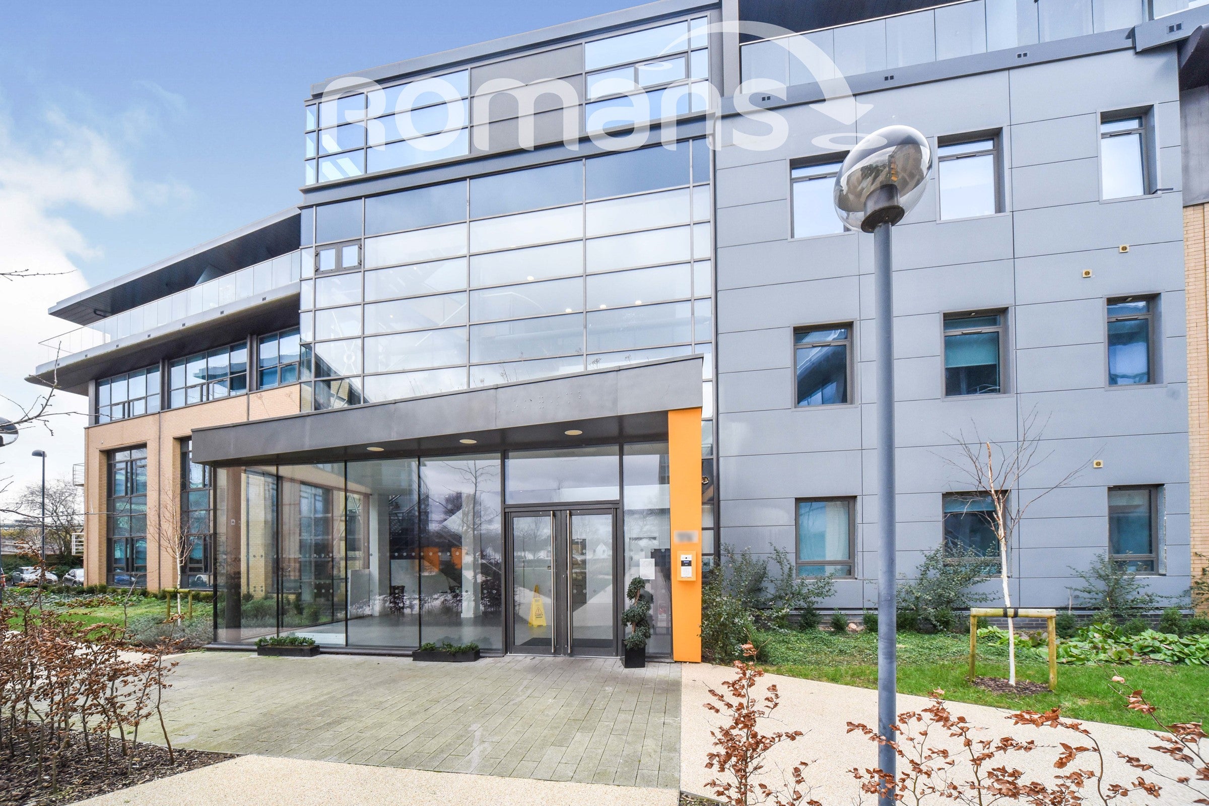 Flat Wokingham Road in Bracknell