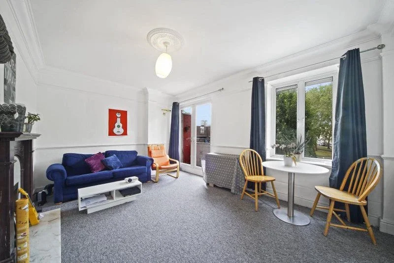 Flat Godwin Court in Greater London