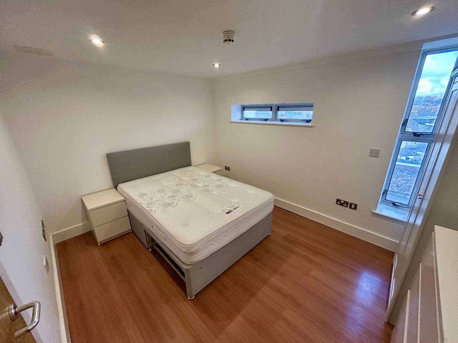 Flat Crwys Road in Cardiff