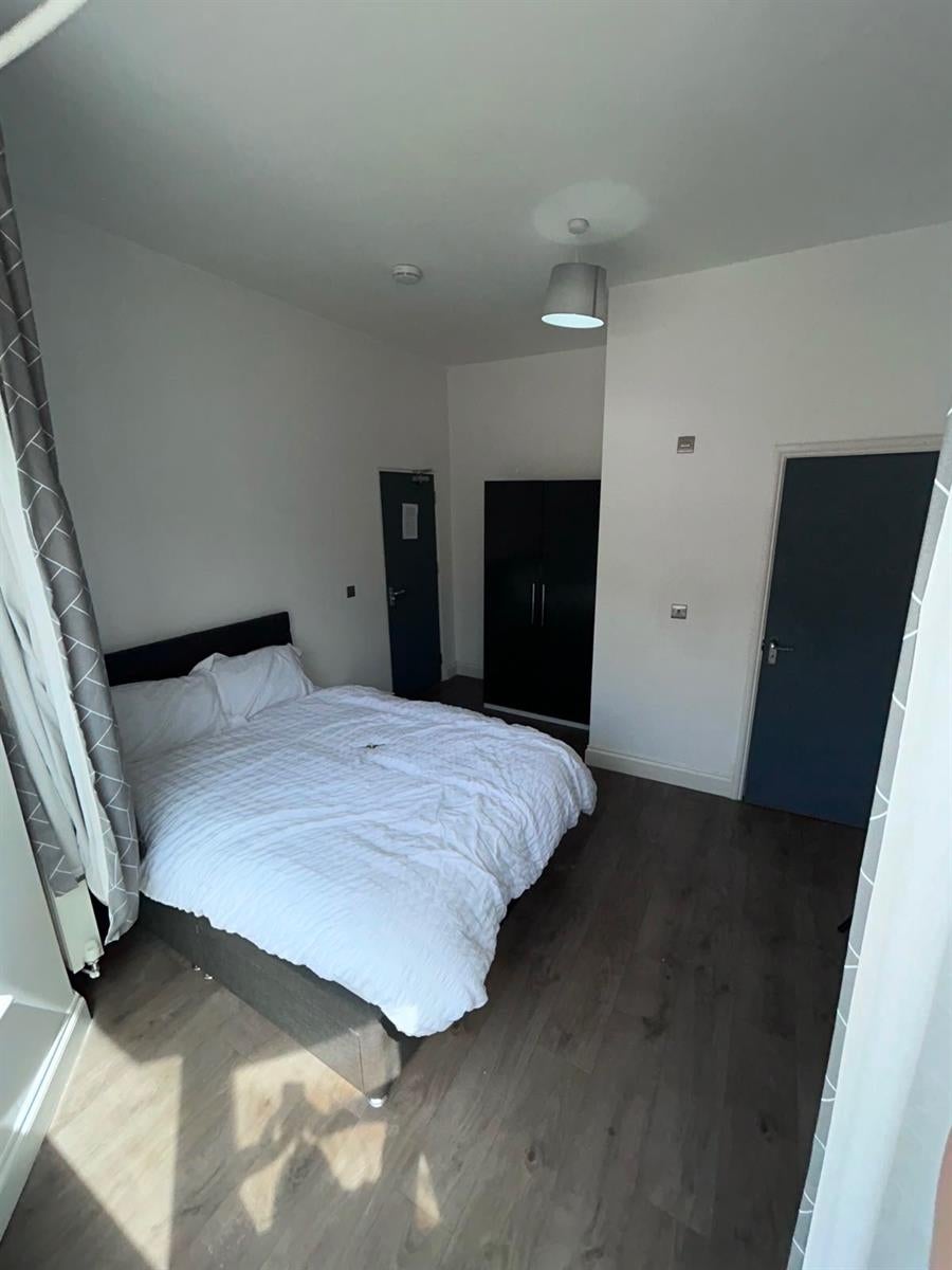 Room Tunnard Street in Boston
