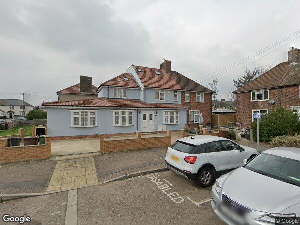 House Rothwell Road in Greater London
