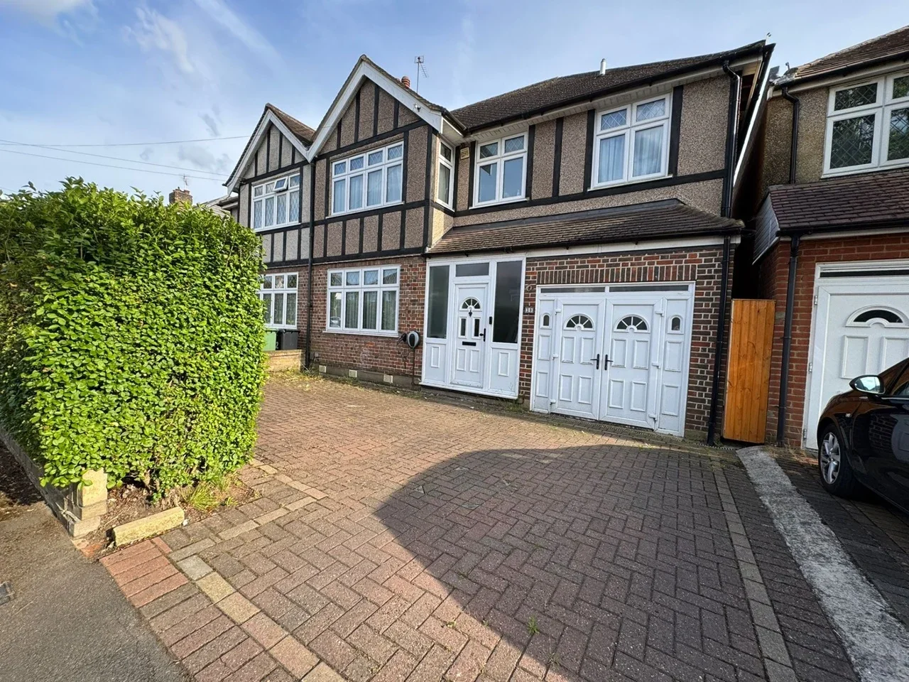 House College Avenue in Greater London